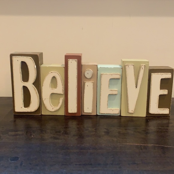 “Believe” wooden blocks - Picture 1 of 3